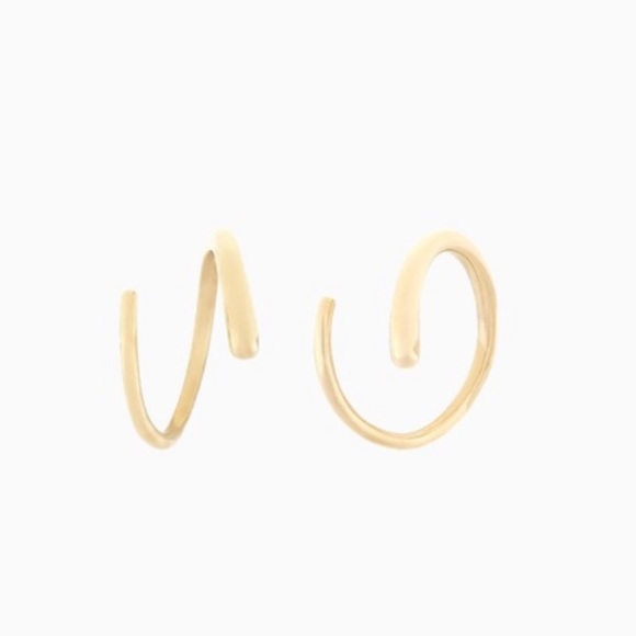 Mejuri Jewelry - 💛 14k Mejuri Spiral Hoop Earrings